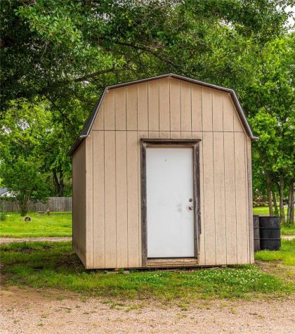 204 W Front Street Blossom TX 75416