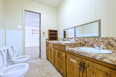 1500 W Crawford Street Denison TX 75020
