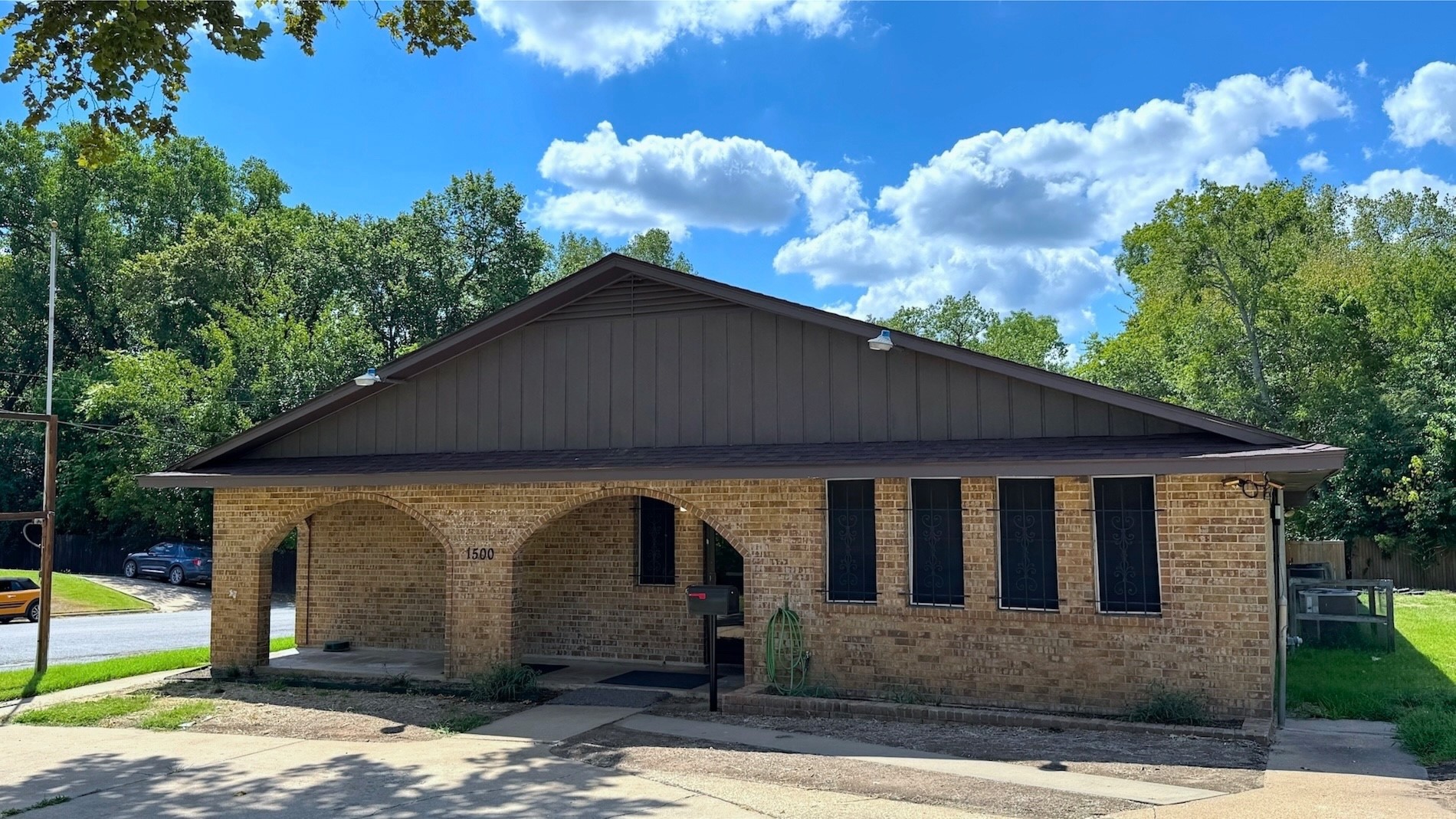1500 W Crawford Street Denison TX 75020