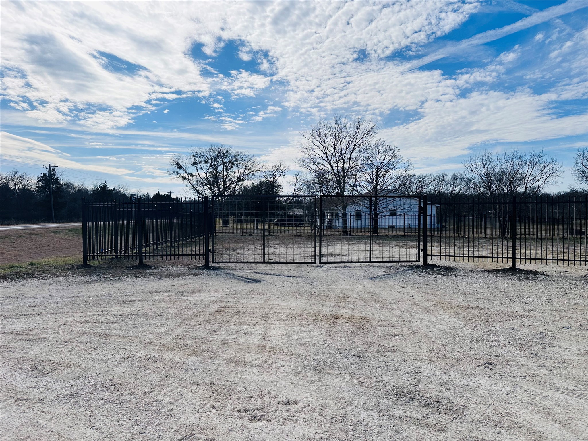 13332 Fm 744 Barry TX 75102