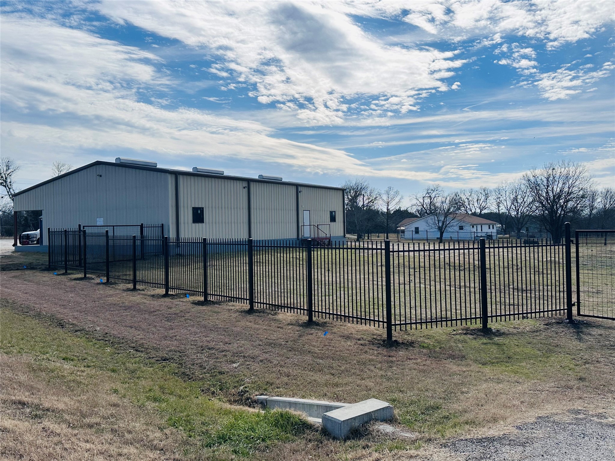 13332 Fm 744 Barry TX 75102