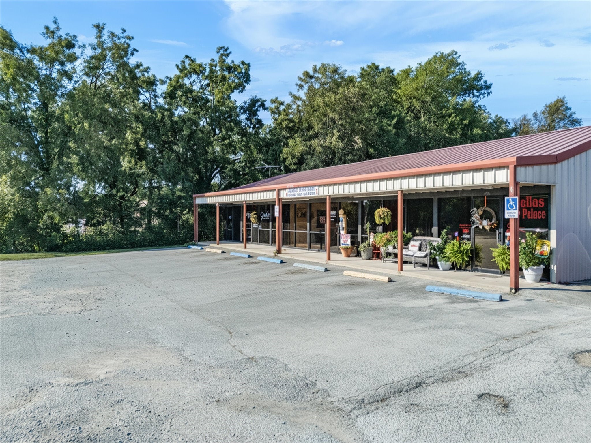 300 S State Highway 101 Chico TX 76431