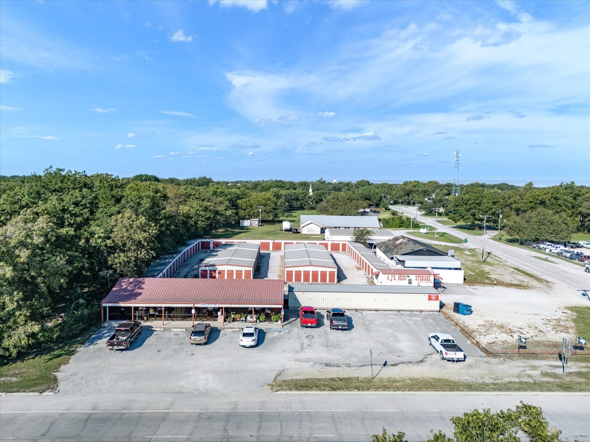 300 S State Highway 101 Chico TX 76431