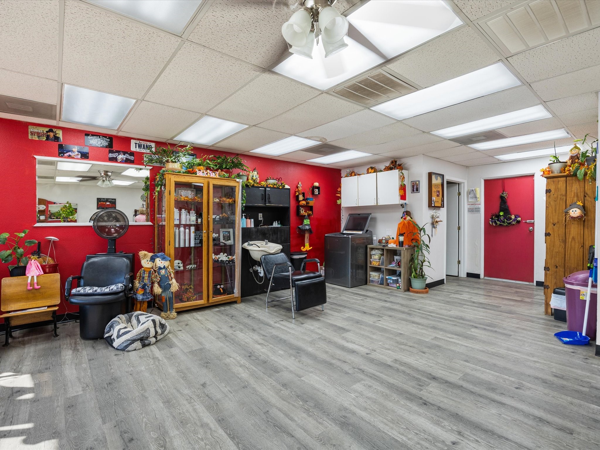 300 S State Highway 101 Chico TX 76431