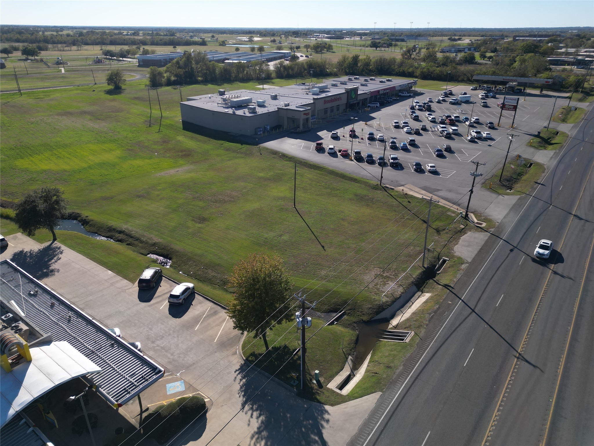 909 E South Commerce Street Wills Point TX 75169