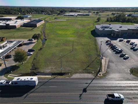 909 E South Commerce Street Wills Point TX 75169