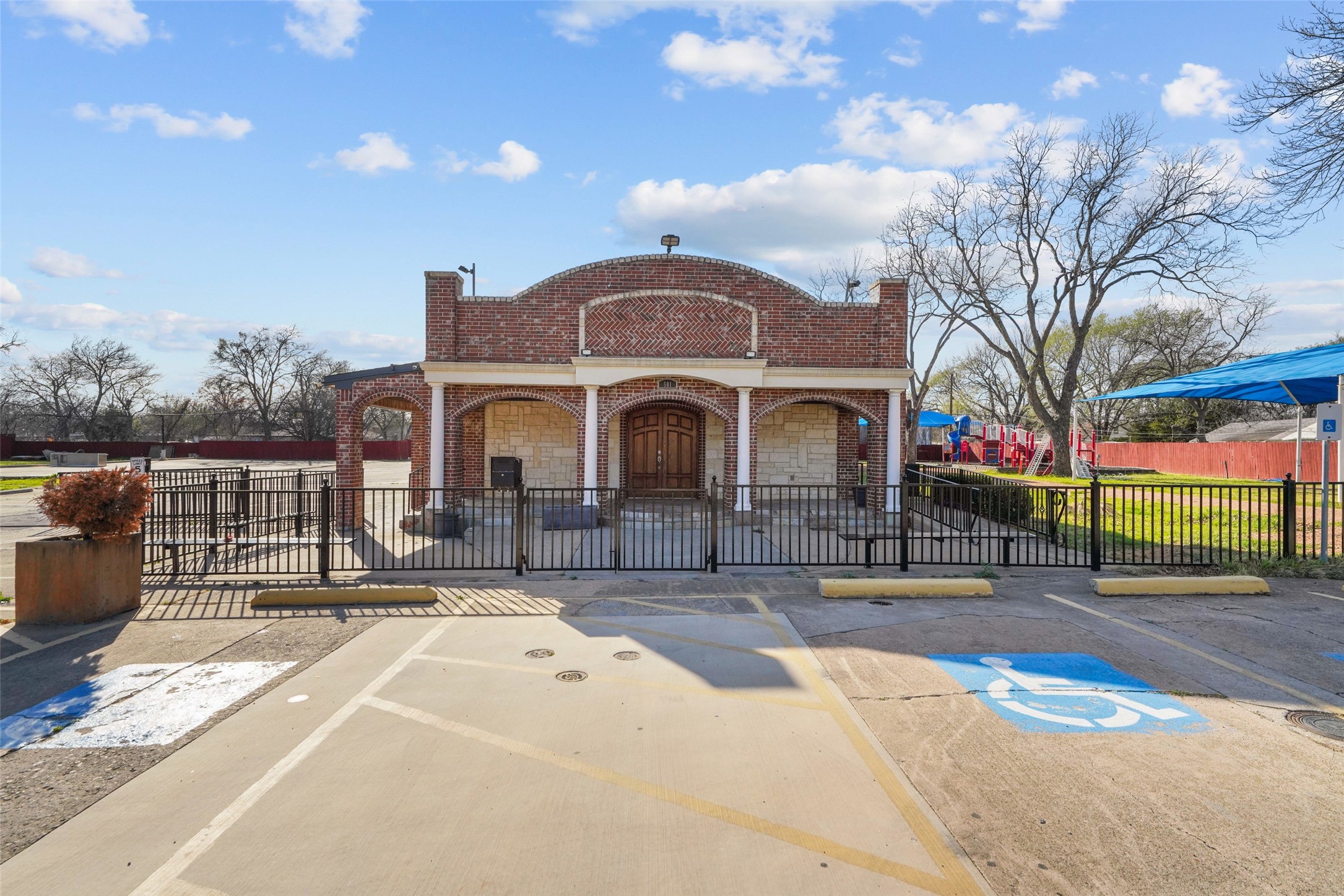 501 NE 31st Street Grand Prairie TX 75050
