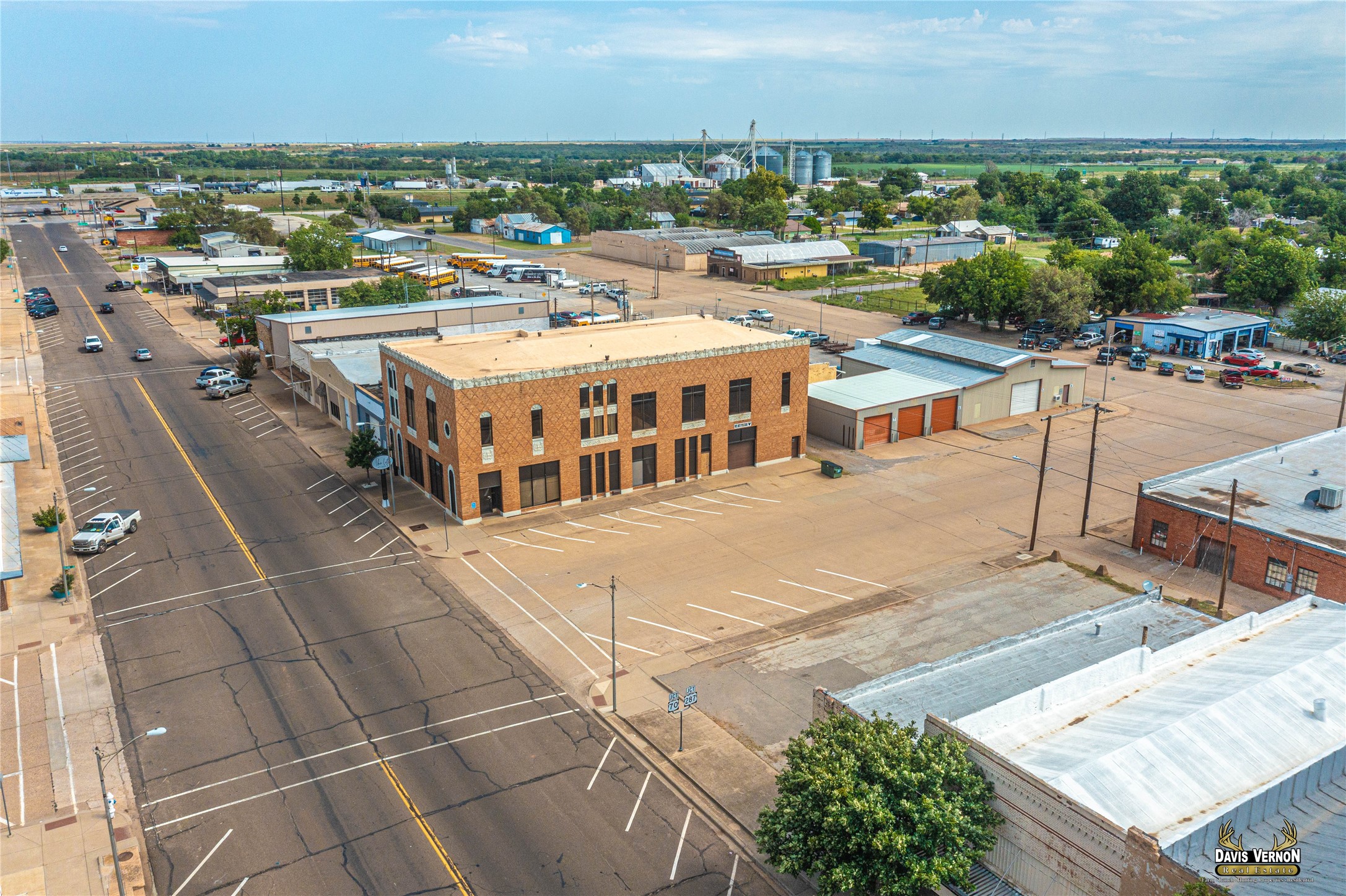 1423 Main Street Vernon TX 76384