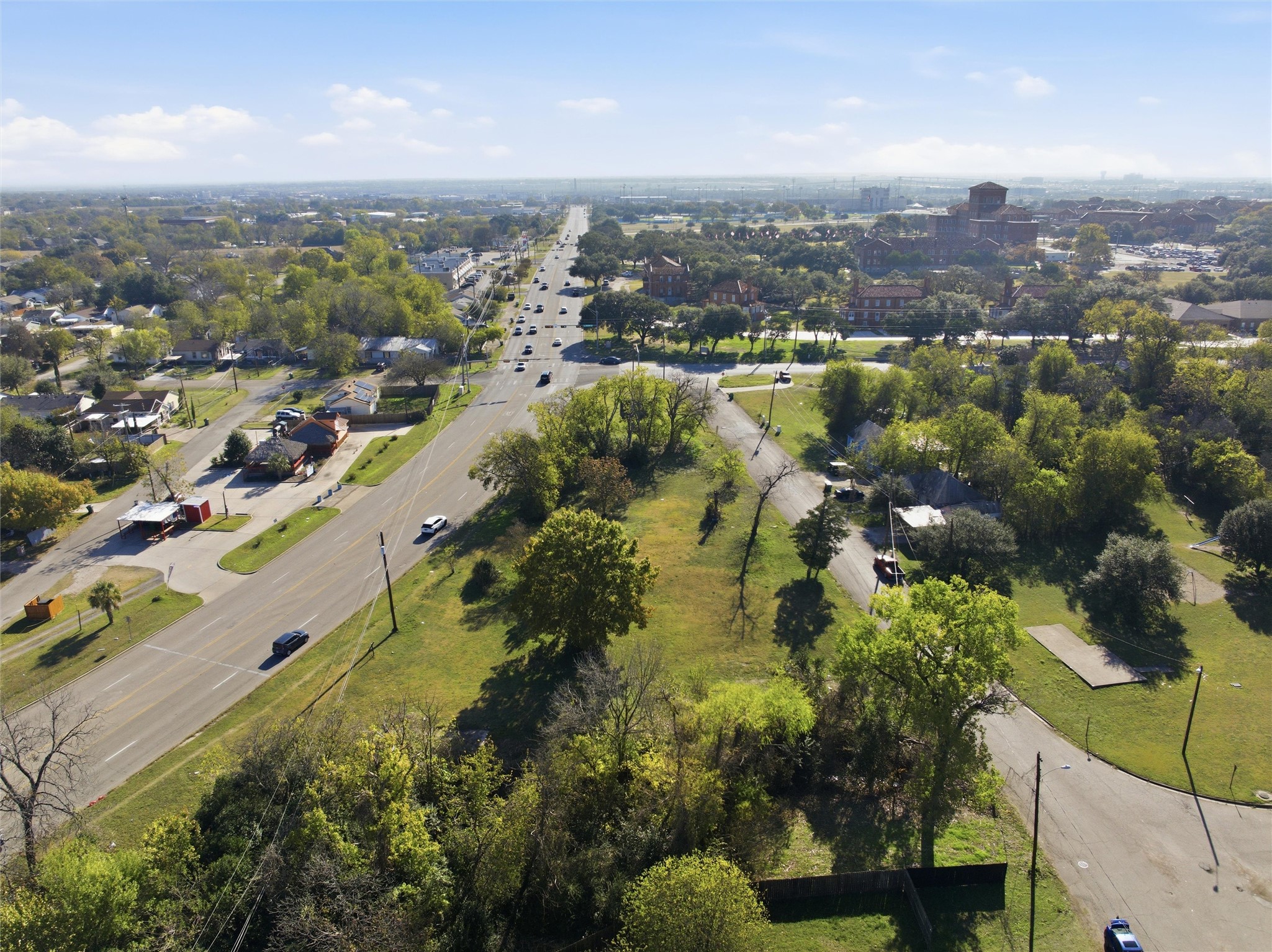 105, 107, 109, 111 Victory Drive Waco TX 76711