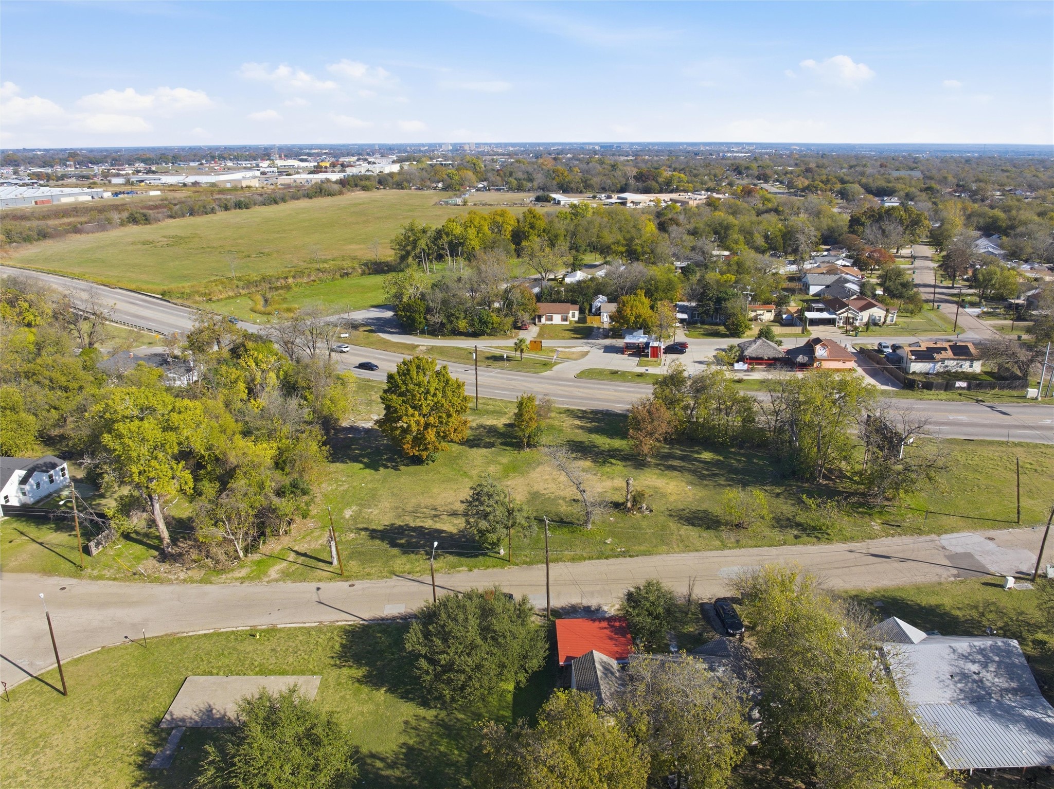 105, 107, 109, 111 Victory Drive Waco TX 76711