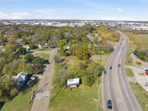 105, 107, 109, 111 Victory Drive Waco TX 76711