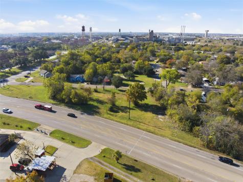 105, 107, 109, 111 Victory Drive Waco TX 76711
