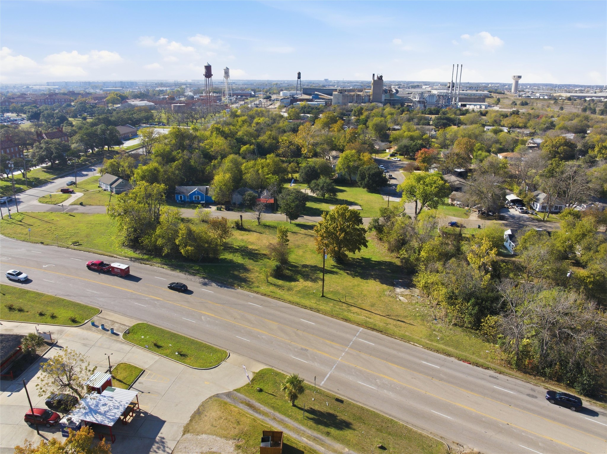105, 107, 109, 111 Victory Drive Waco TX 76711