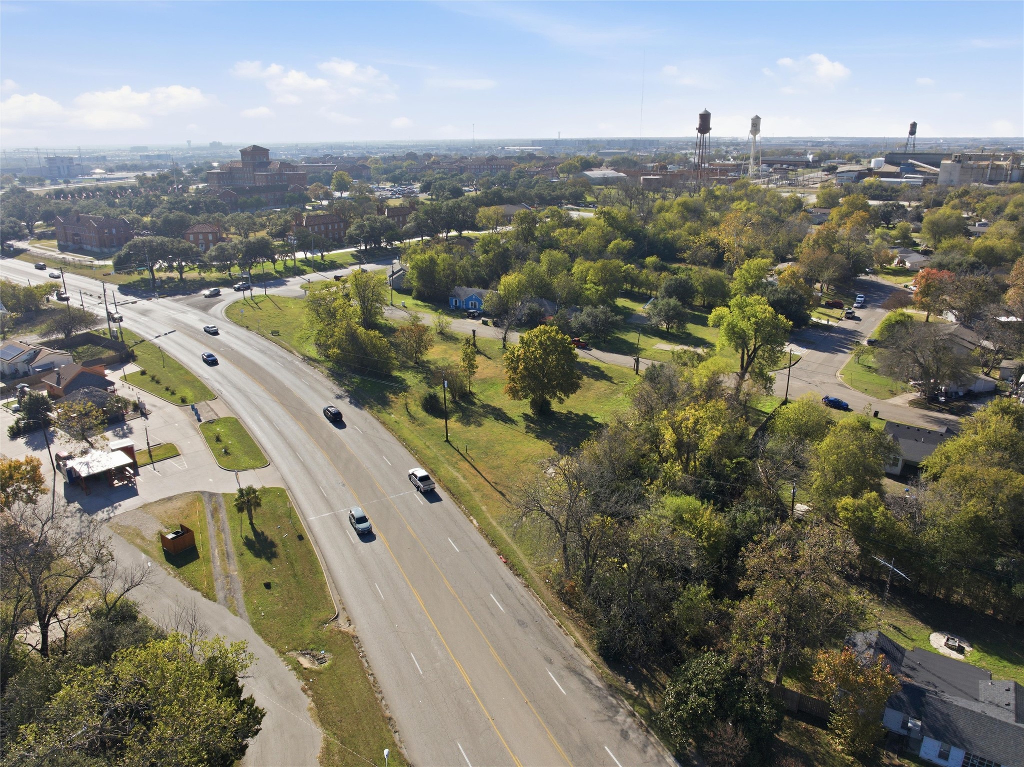 105, 107, 109, 111 Victory Drive Waco TX 76711