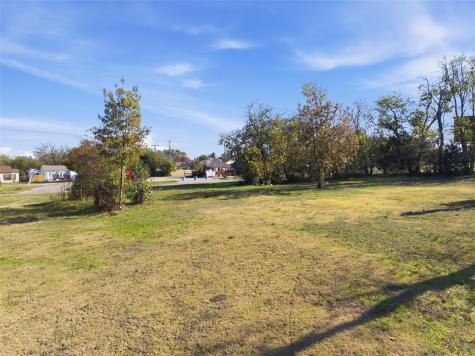 105, 107, 109, 111 Victory Drive Waco TX 76711