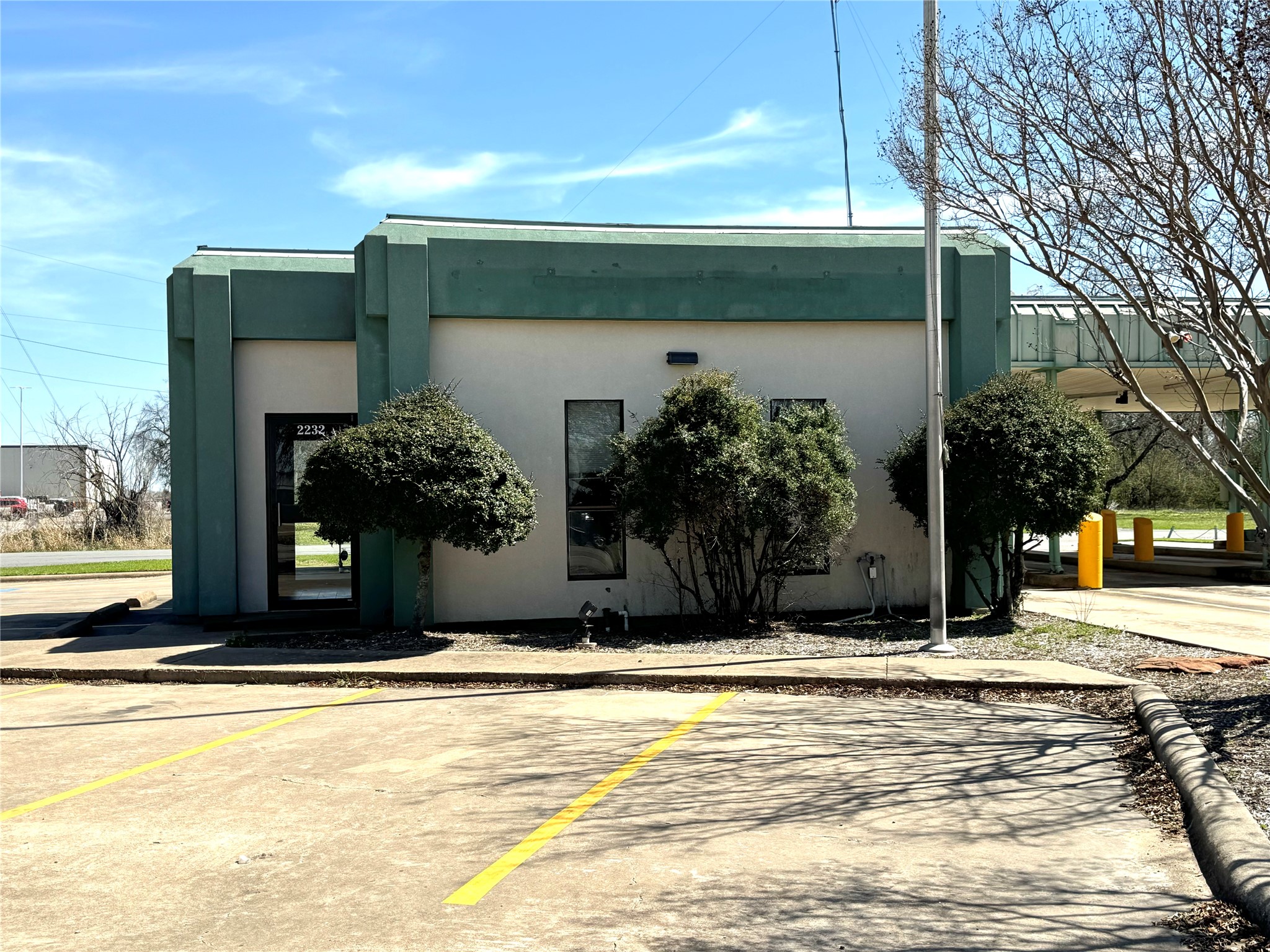2232 N Center Street Bonham TX 75418