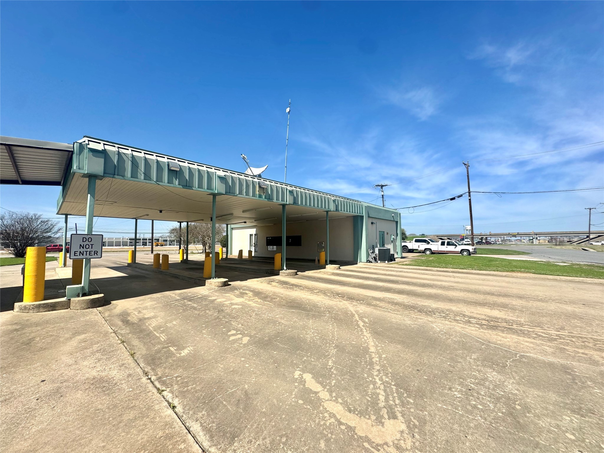 2232 N Center Street Bonham TX 75418