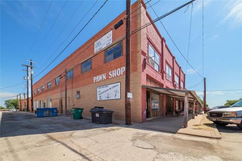 115 E Pecan Street Coleman TX 76834