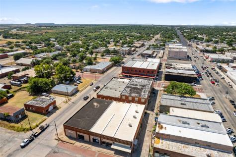 115 E Pecan Street Coleman TX 76834