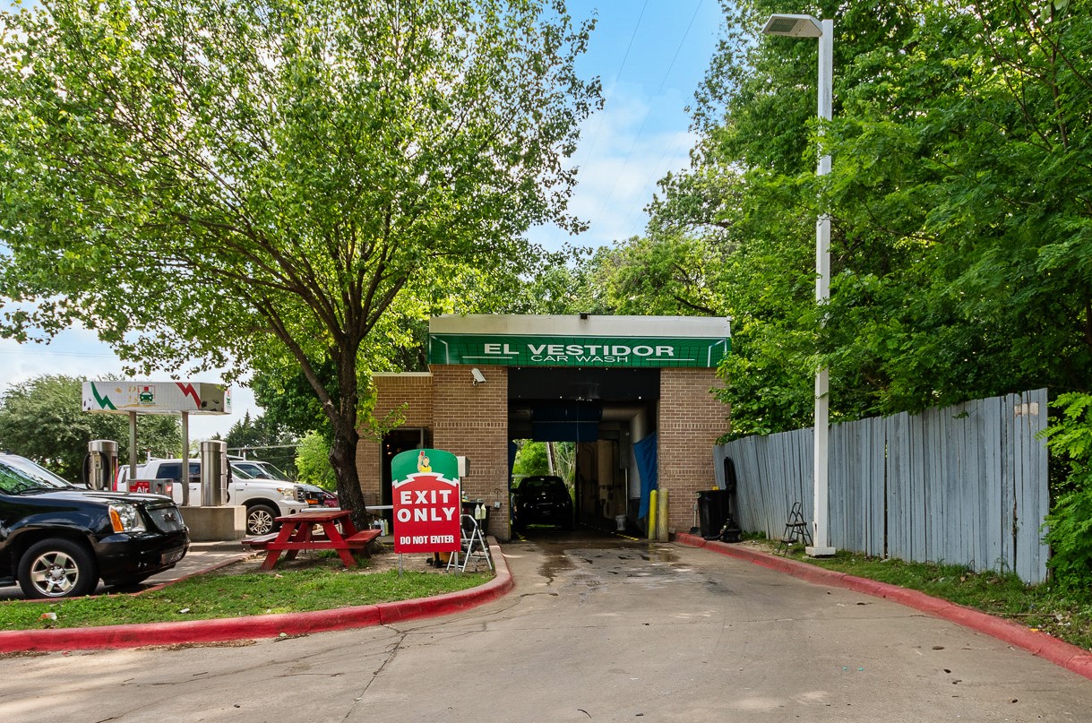 2002 Highway 66 Garland TX 75040
