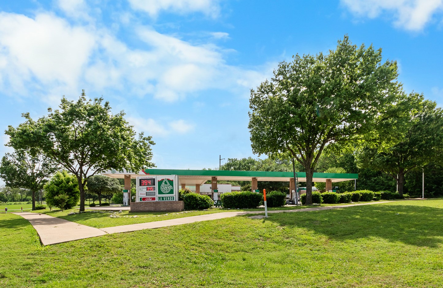 2002 Highway 66 Garland TX 75040