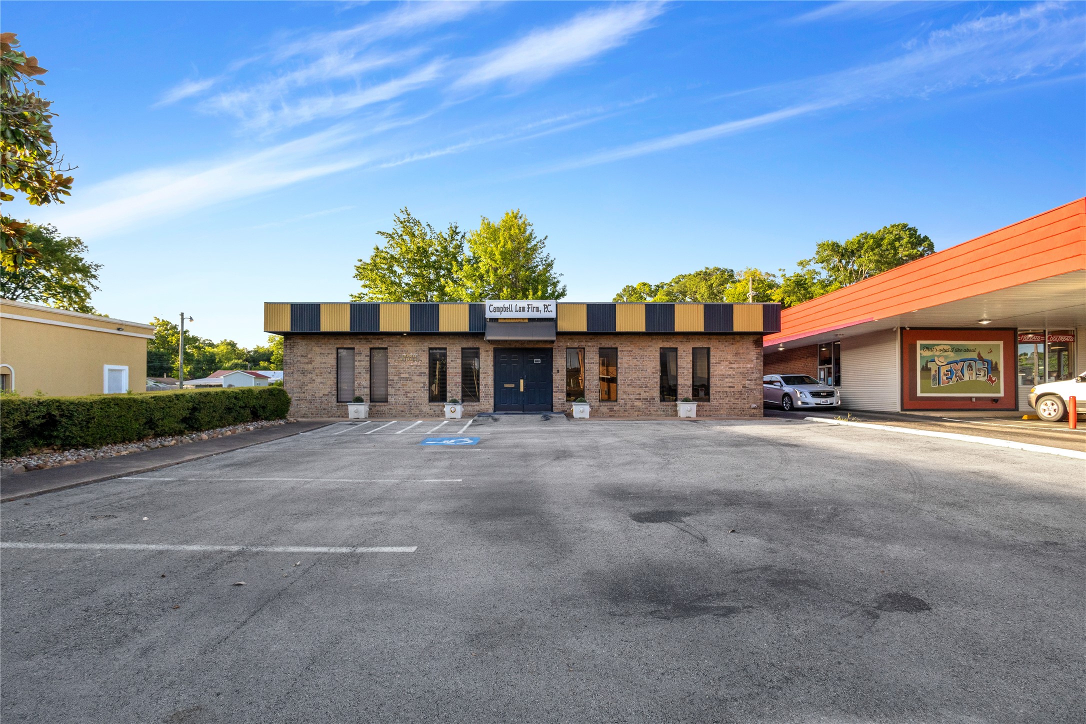 228 W Broad Mineola TX 75773