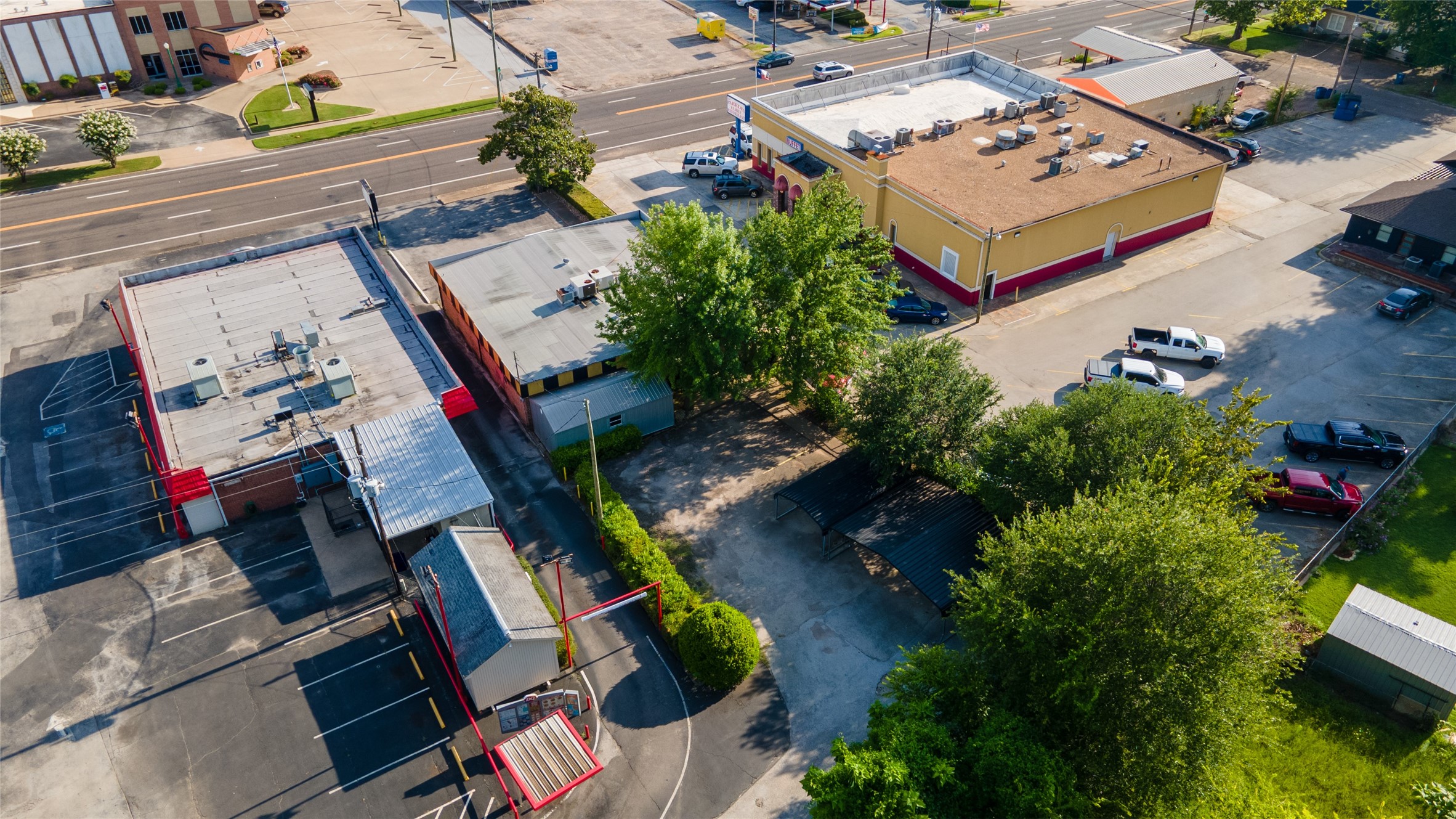 228 W Broad Mineola TX 75773