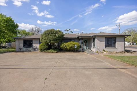 416 S Morgan Street Granbury TX 76048