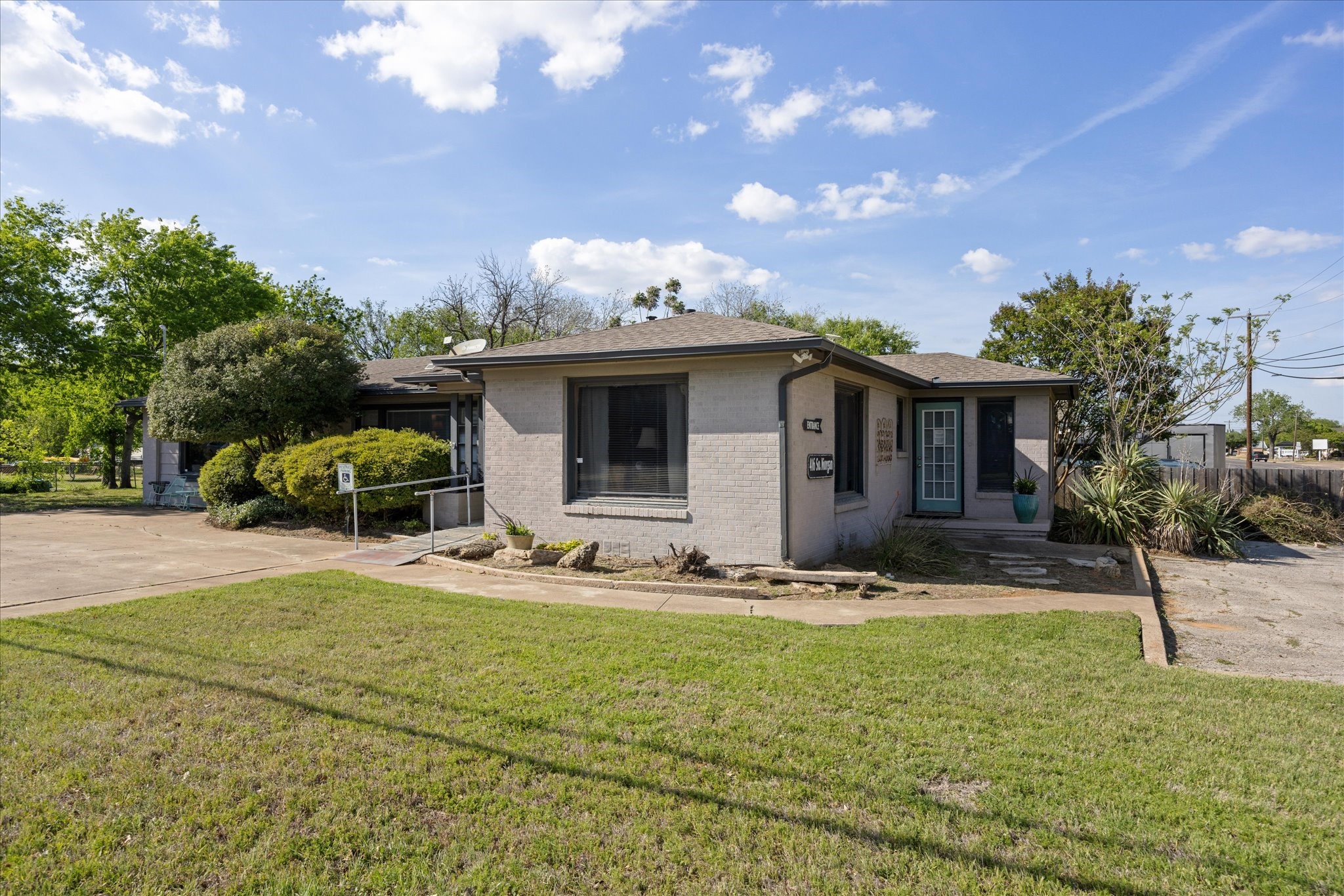 416 S Morgan Street Granbury TX 76048