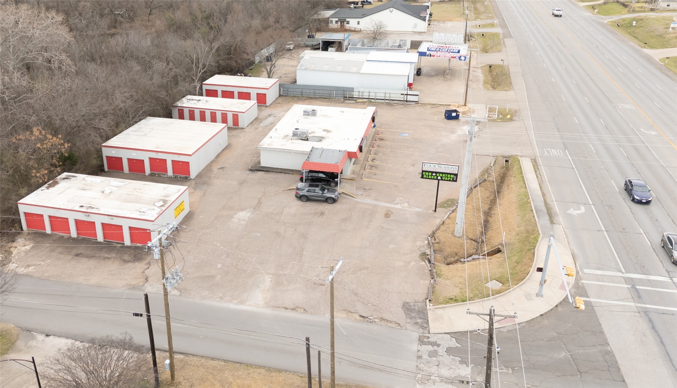 210 N Broadway Street Joshua TX 76058