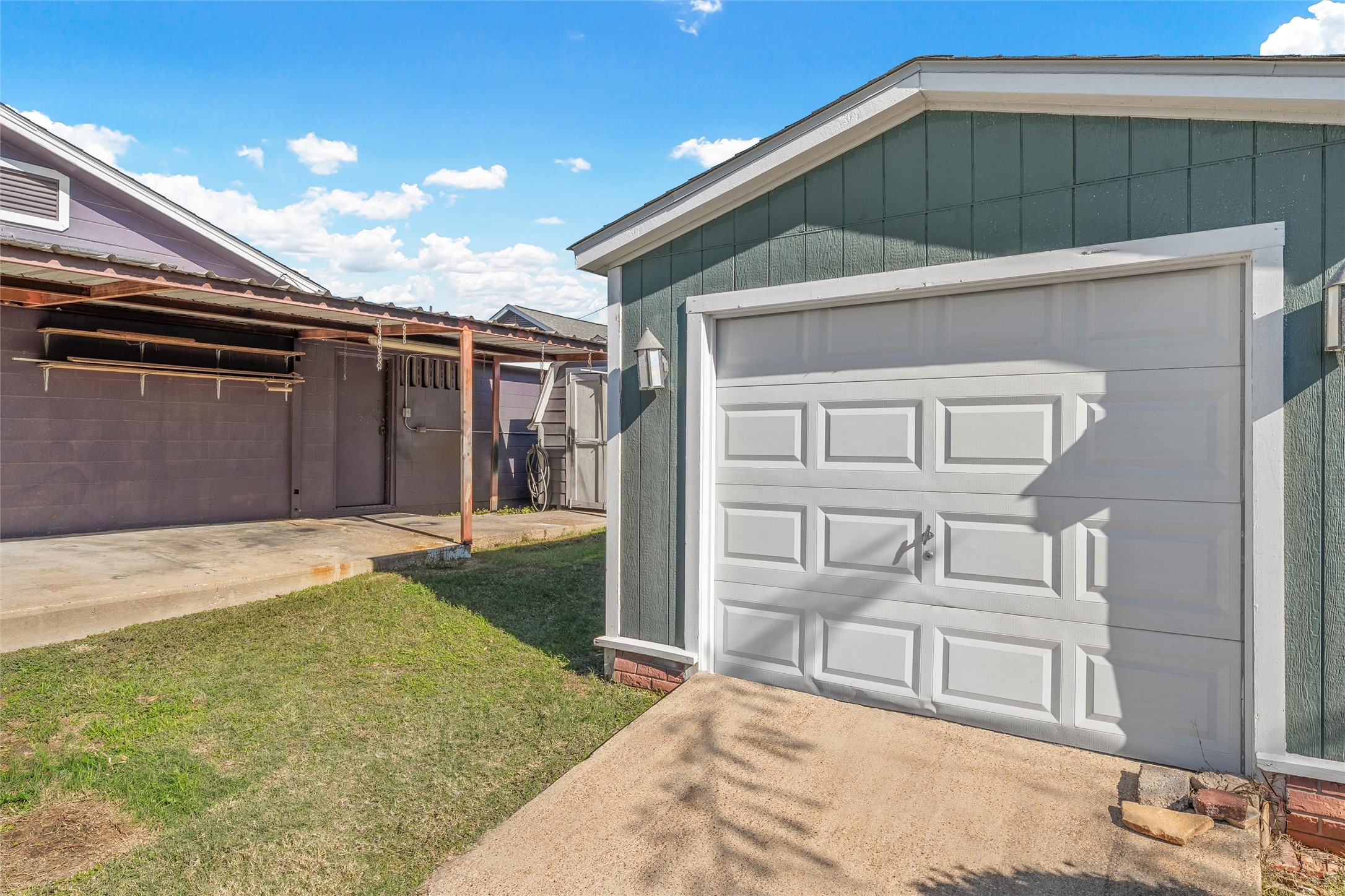 103-105 E Center Street Lorena TX 76655