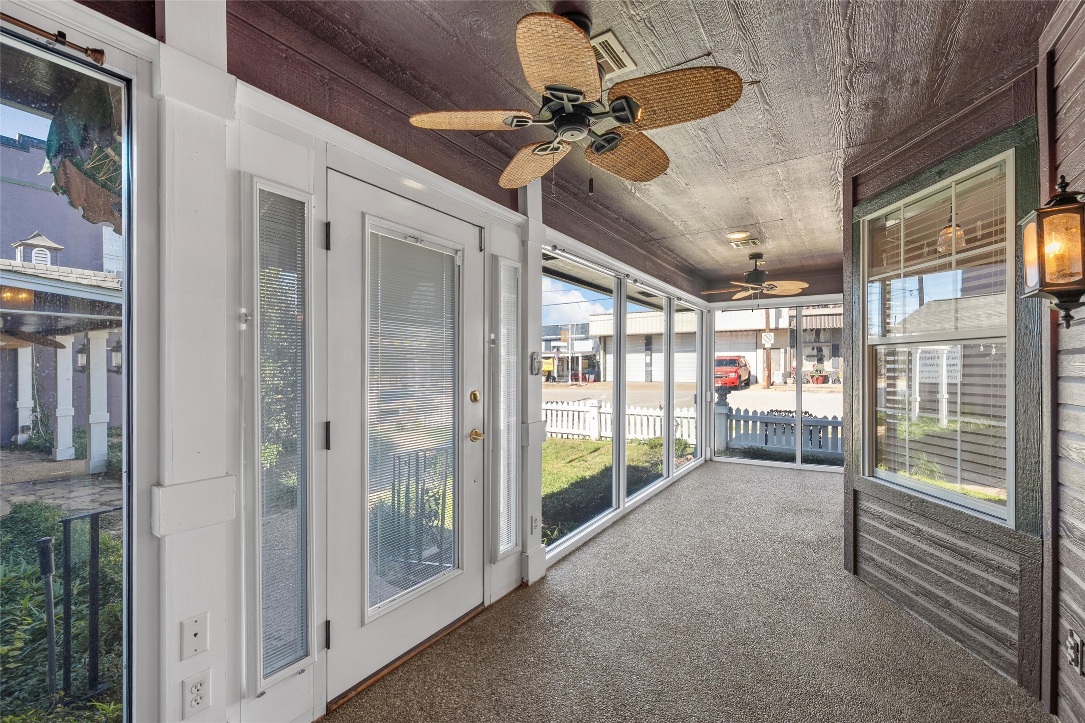 103-105 E Center Street Lorena TX 76655