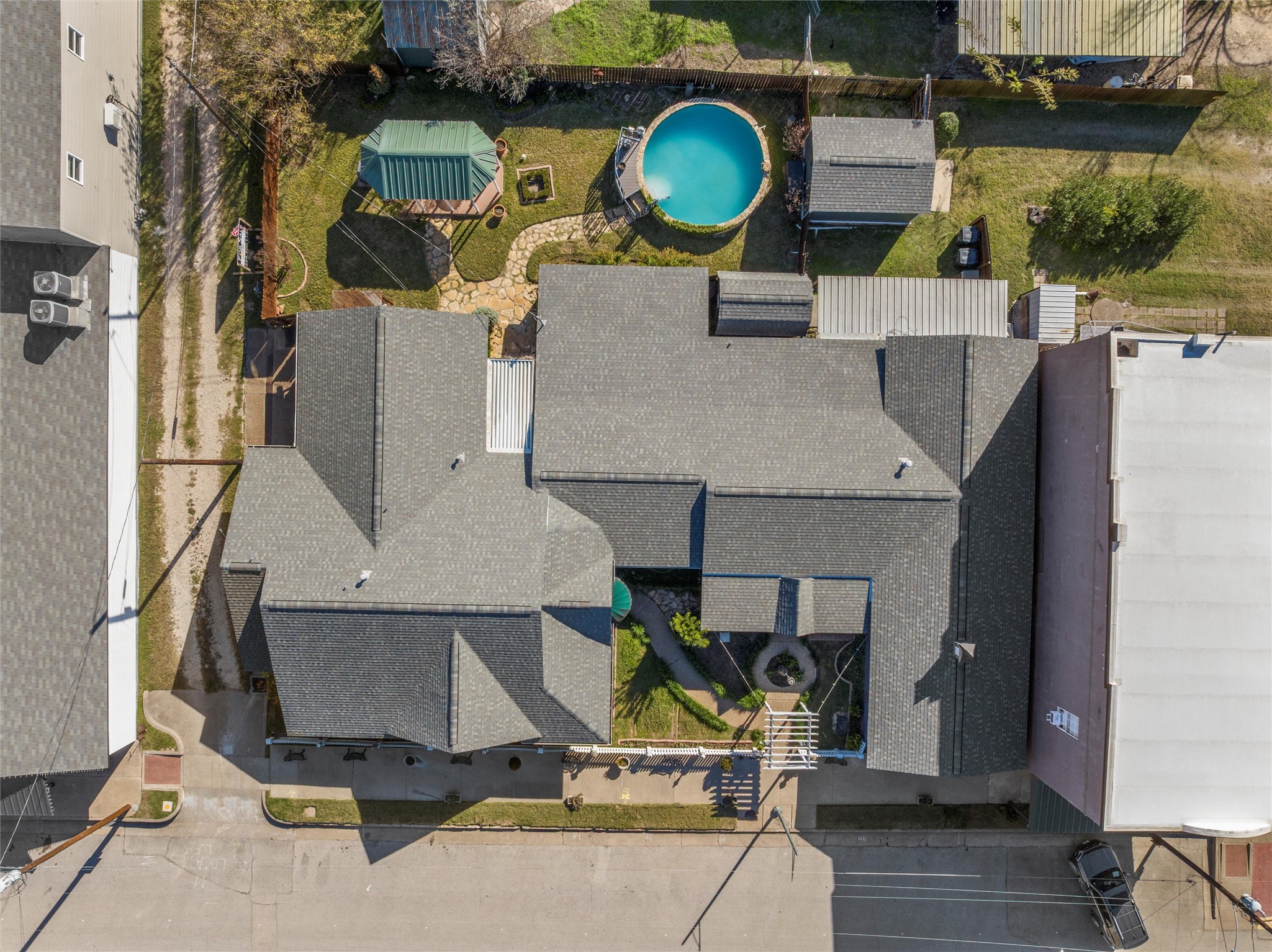 103-105 E Center Street Lorena TX 76655