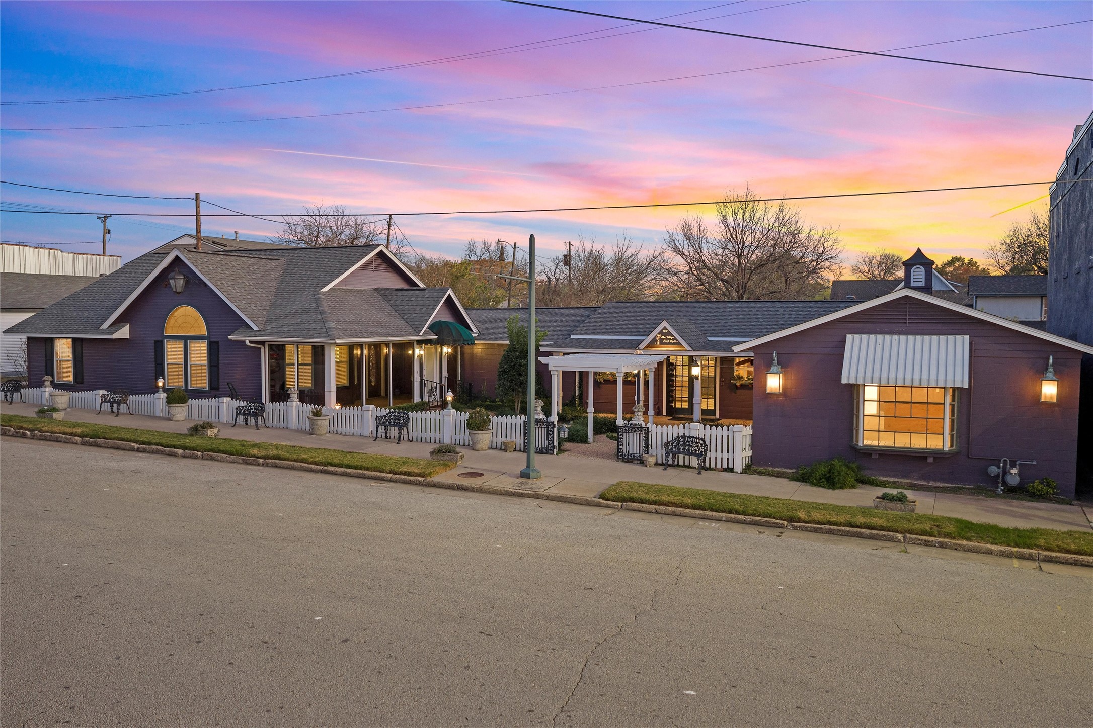 103-105 E Center Street Lorena TX 76655