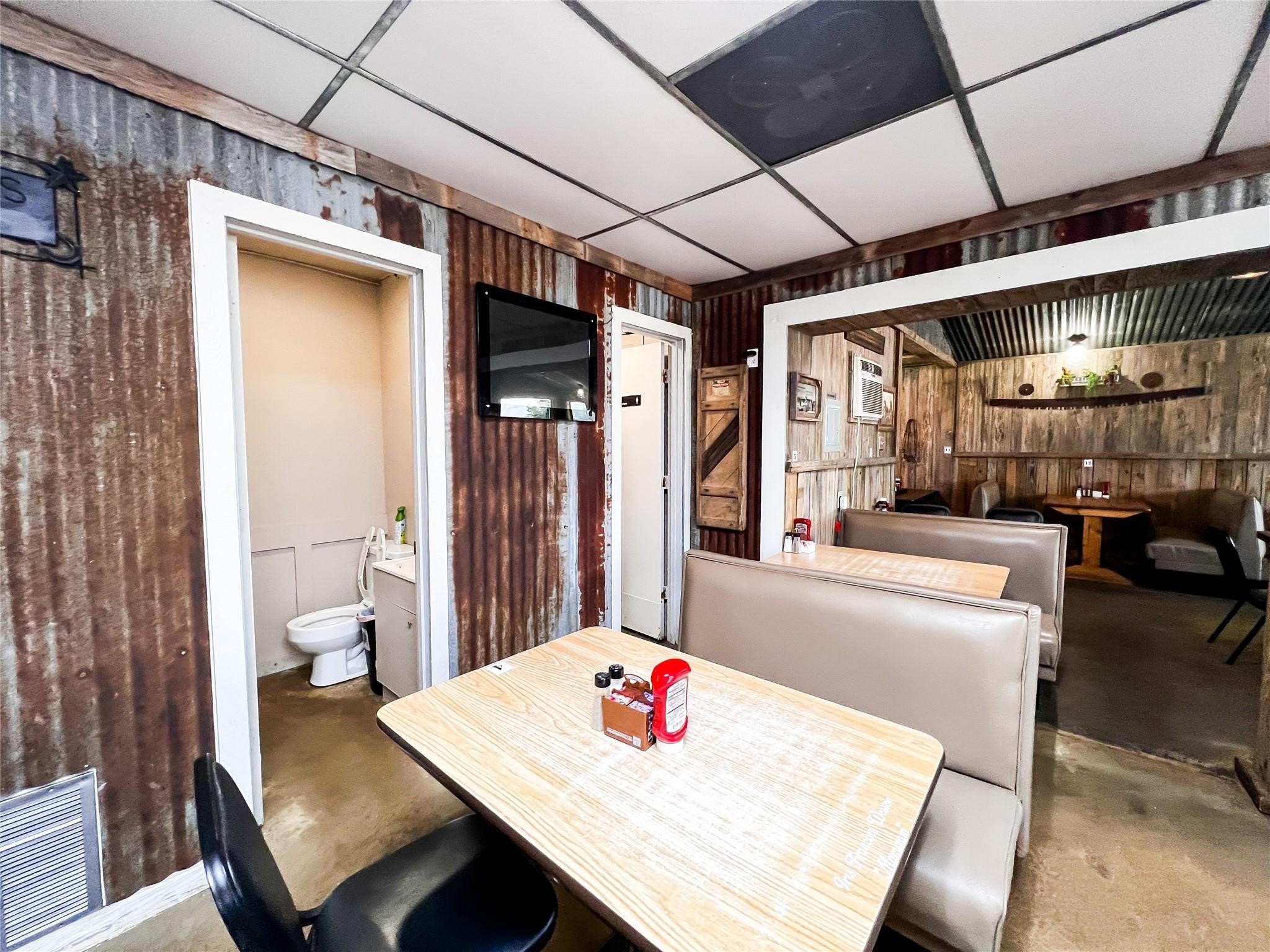 108 S Main Street Yantis TX 75497