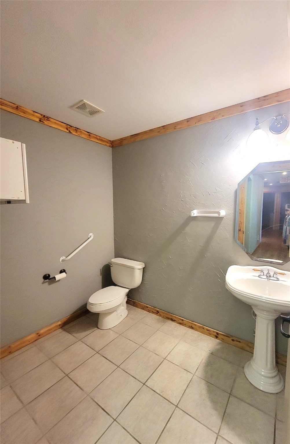 213 S Bosque Street Whitney TX 76692