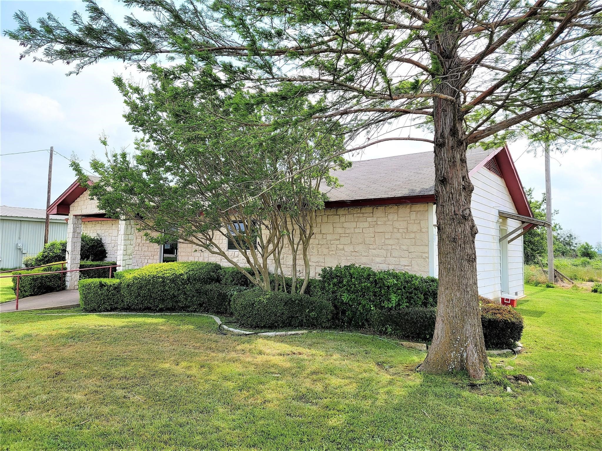 213 S Bosque Street Whitney TX 76692