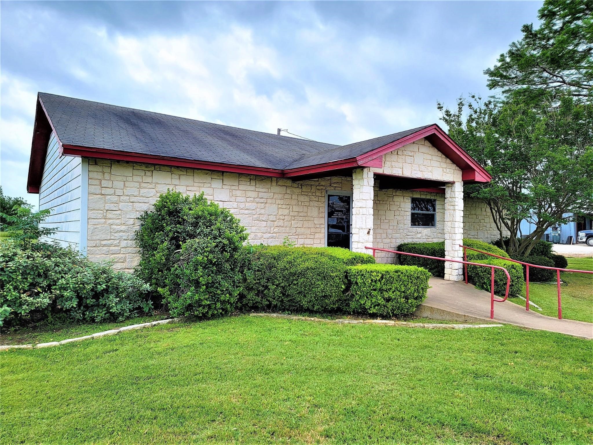 213 S Bosque Street Whitney TX 76692