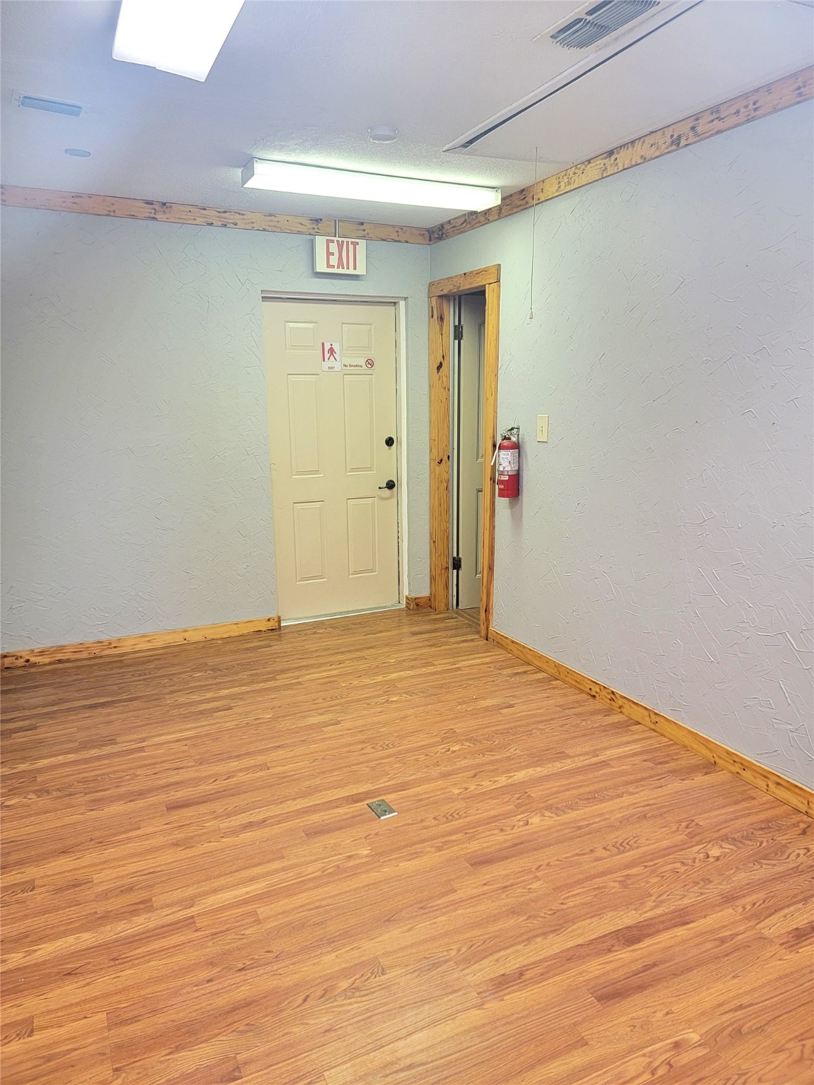 213 S Bosque Street Whitney TX 76692