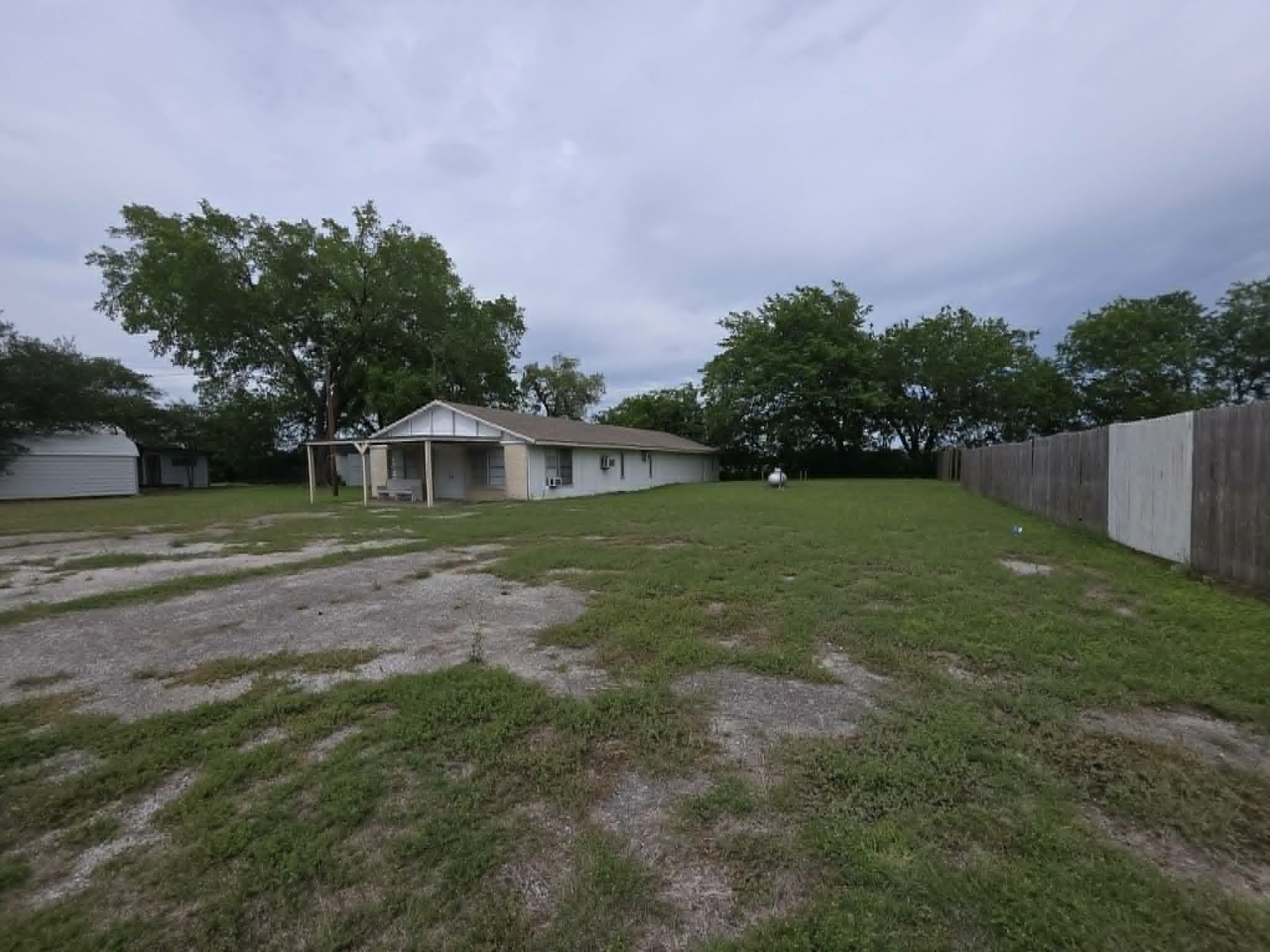 932 Highway 171 Mexia TX 76667