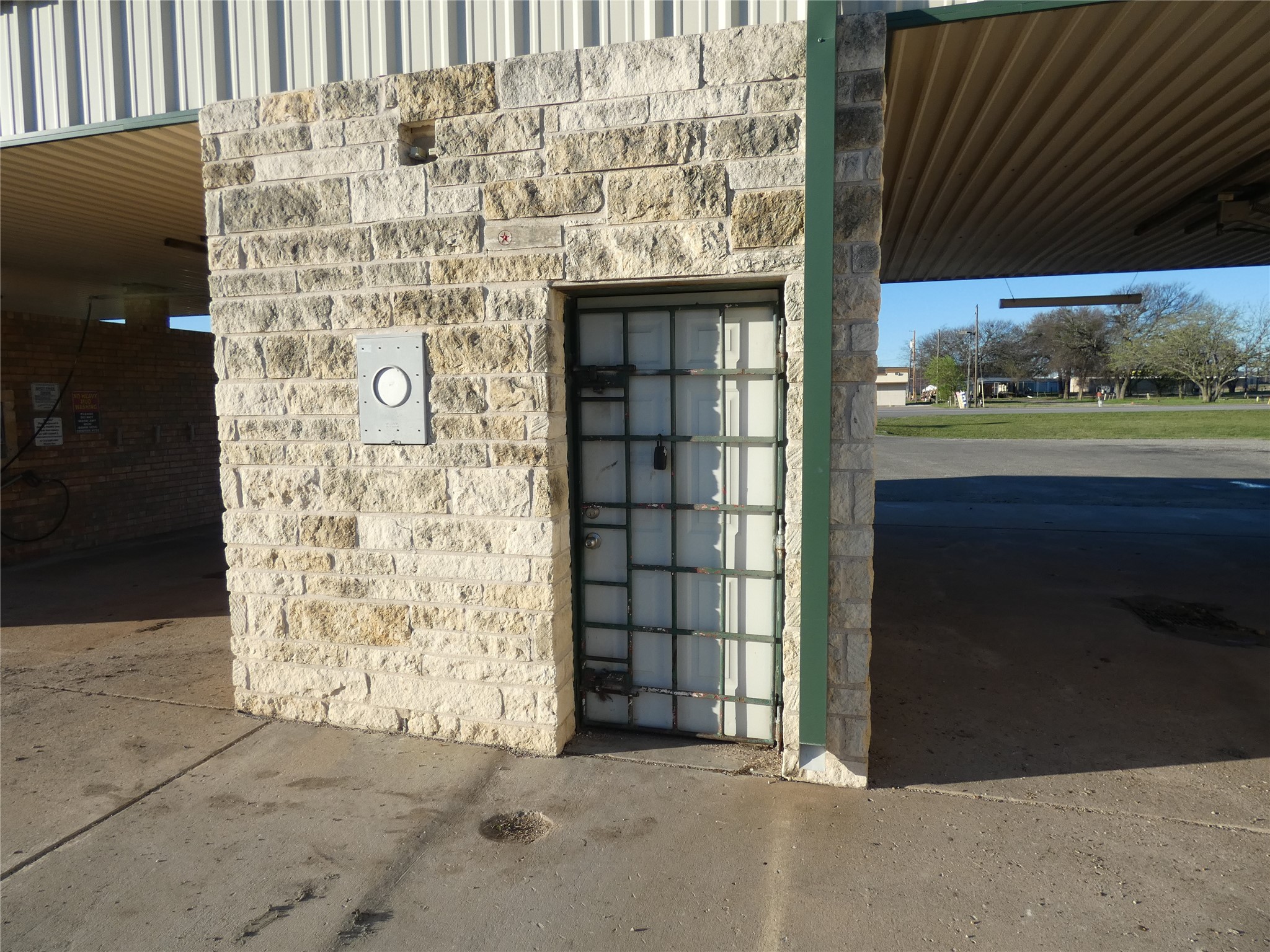 1859 Beasley Boulevard Whitewright TX 75491