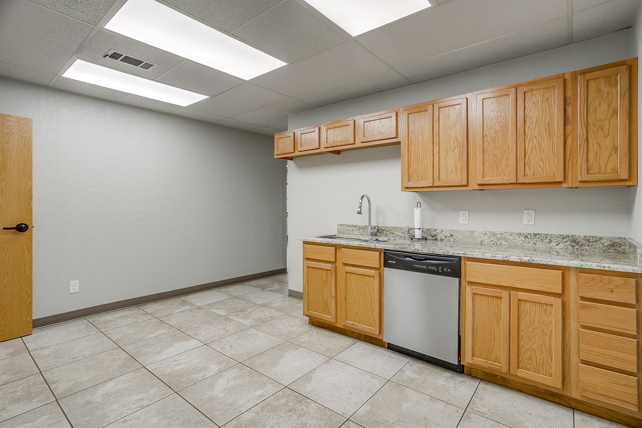2030 S Las Vegas Trail White Settlement TX 76108