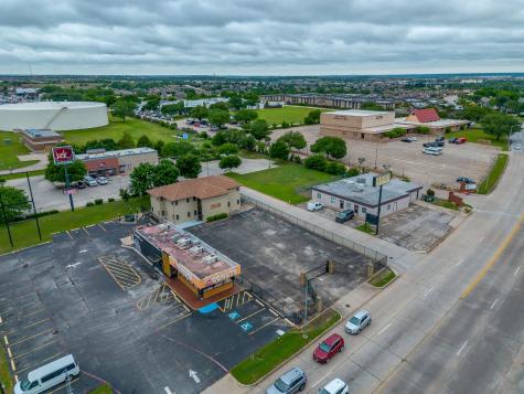 2030 S Las Vegas Trail White Settlement TX 76108