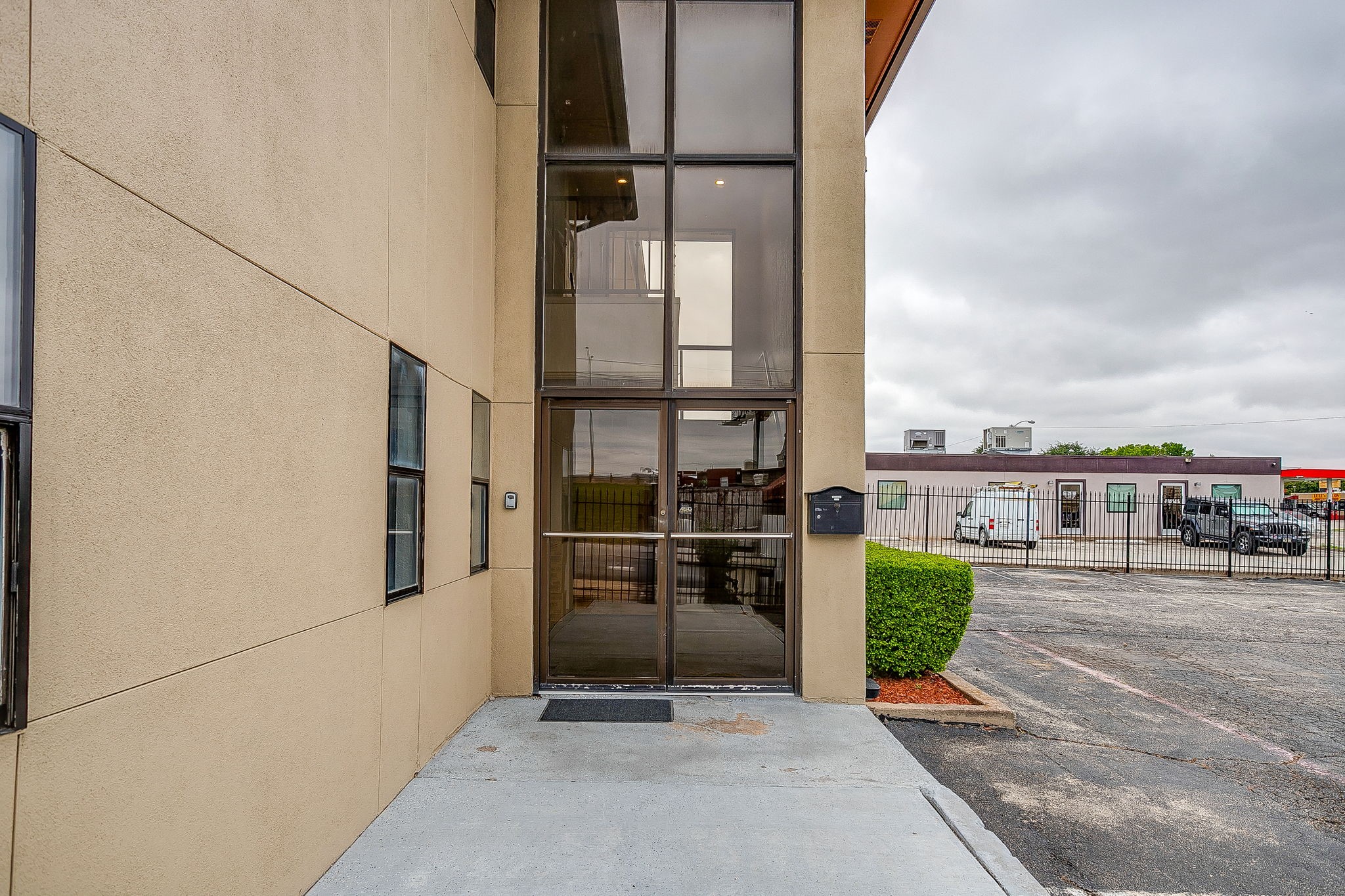 2030 S Las Vegas Trail Fort Worth TX 76108