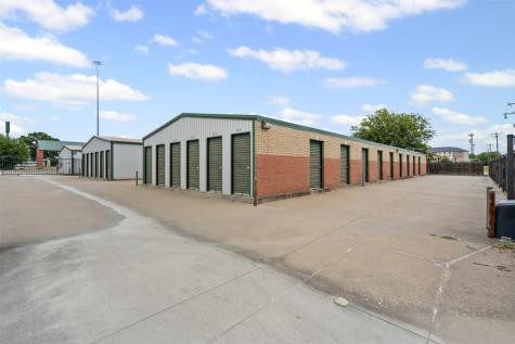 1433 N Plaza Drive Granbury TX 76048