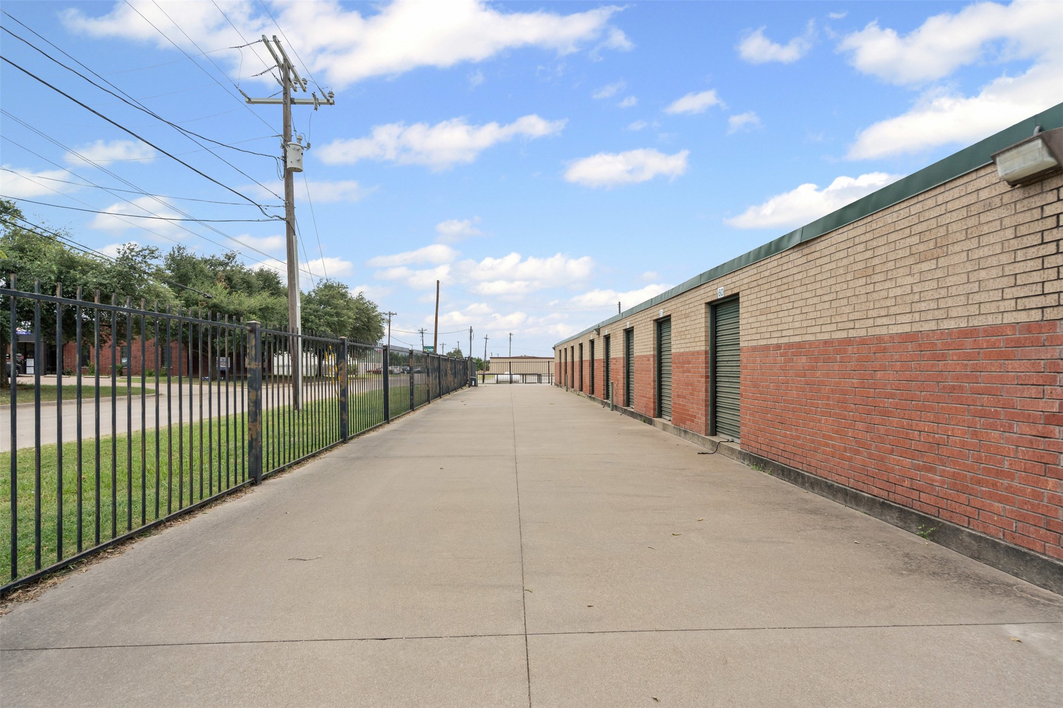 1433 N Plaza Drive Granbury TX 76048
