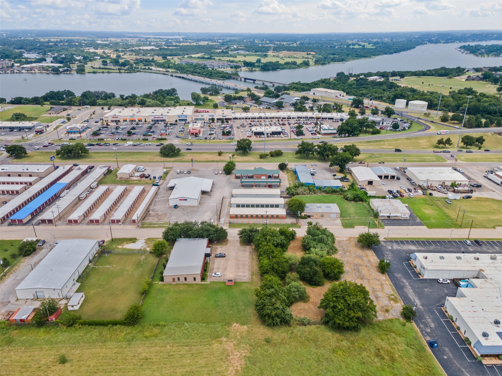 1433 N Plaza Drive Granbury TX 76048