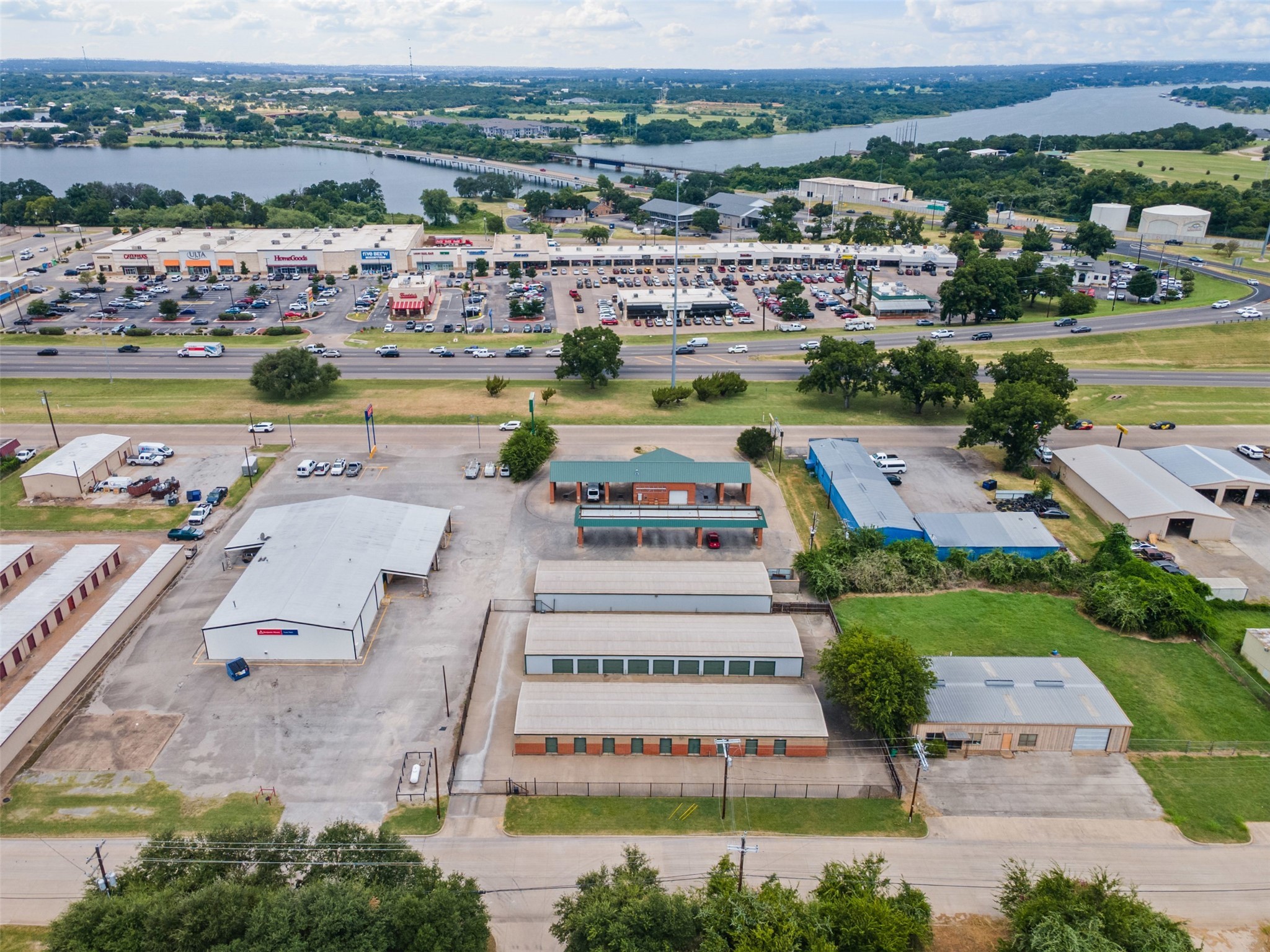 1433 N Plaza Drive Granbury TX 76048