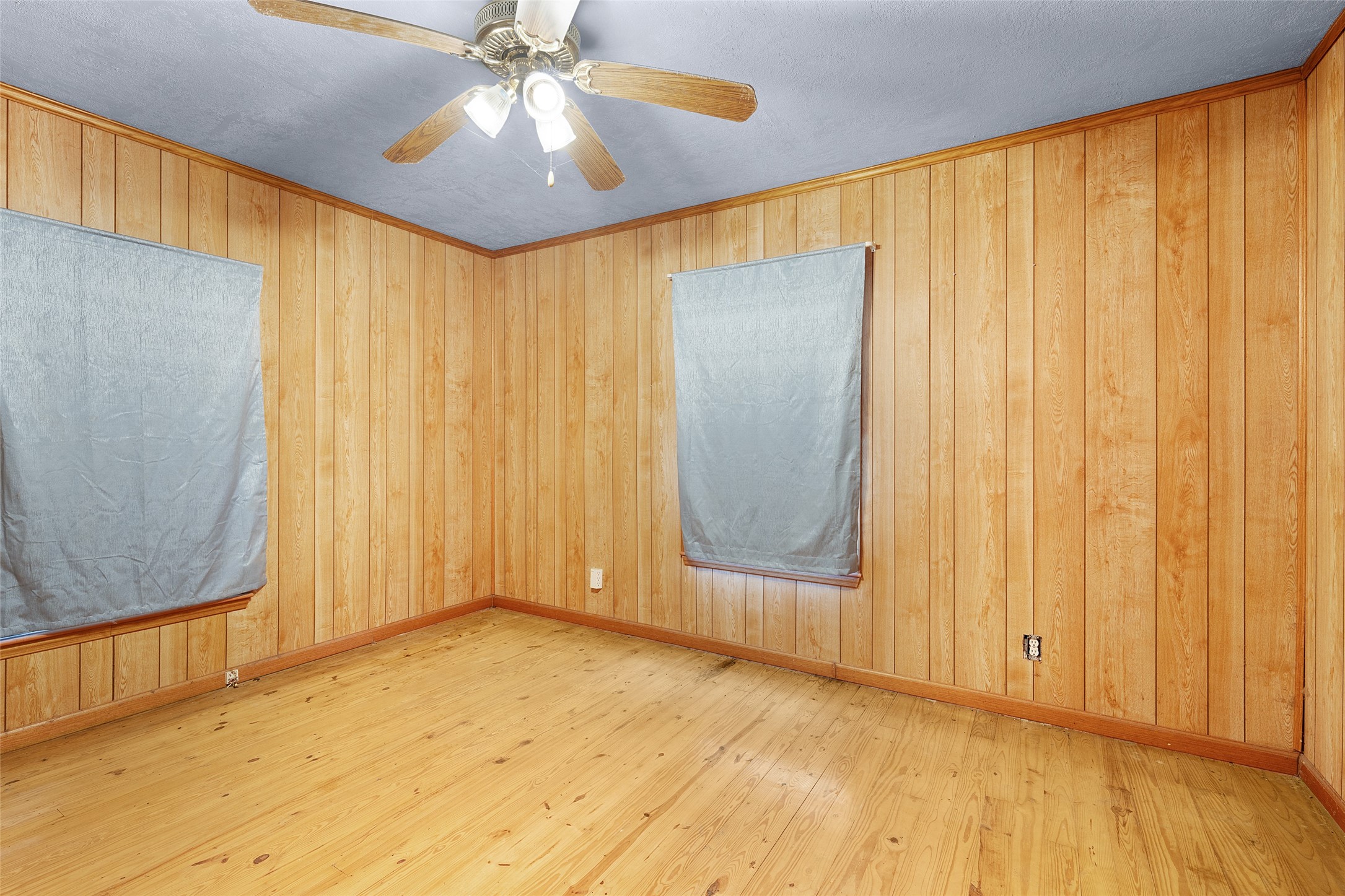 445 Highway 352 Mesquite TX 75149