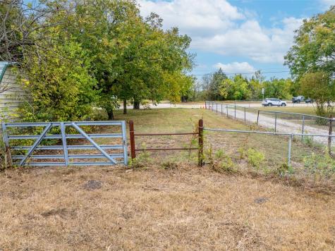 445 Highway 352 Mesquite TX 75149